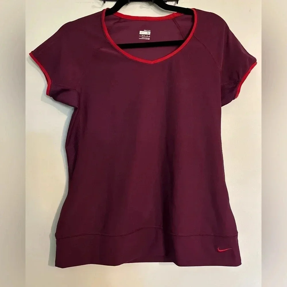 Nike Womens SZ M Fit Dry Short Sleeved Burgundy Red Shirt‎ Mesh Side Vent Shirt